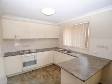 Cozy 5/8 Longworth Street, Lithgow House for rent Listed by V.