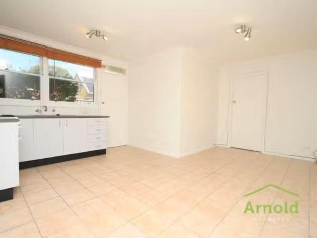 Just in! 5/92A Janet Street, MEREWETHER Apartment for rent Li.