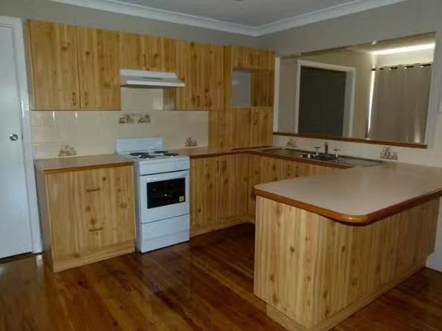Cheap 59 Patterson Street, Forbes, NSW 2871