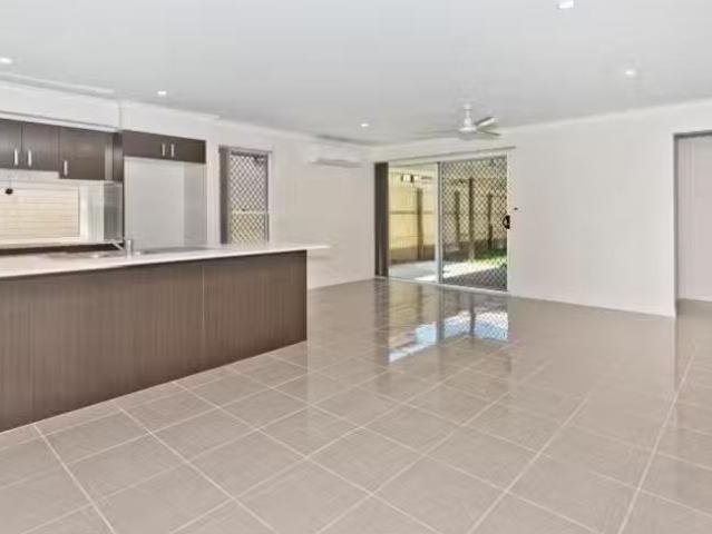 Unique 5 Tamba Street, Griffin, QLD 4503