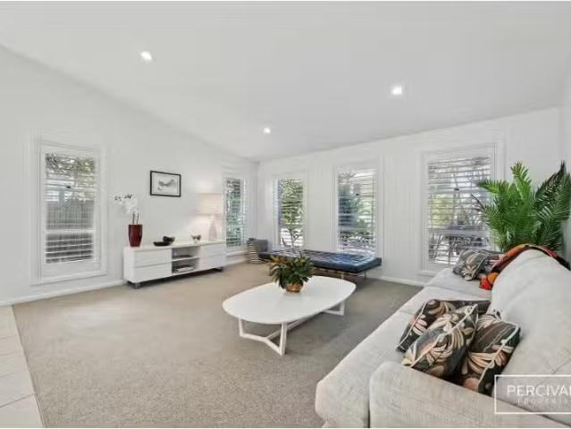Rental! 5 The Grove, Port Macquarie House for rent Listed by.