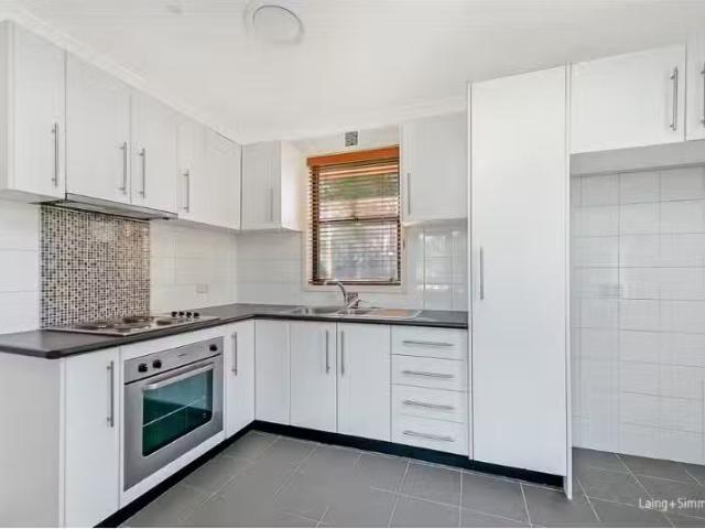 Charming 5 Tula Place, TREGEAR House for rent Listed by Maddy.