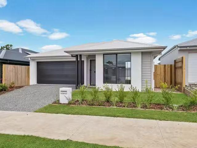 Charming 5 Varis Street, Morayfield, QLD 4506