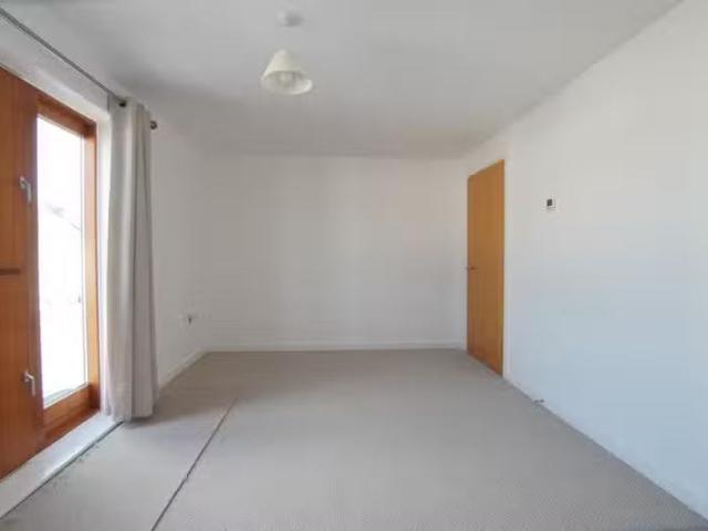 Nice 5 bedroom house for rent in Southmead Road, Southmead, BS10