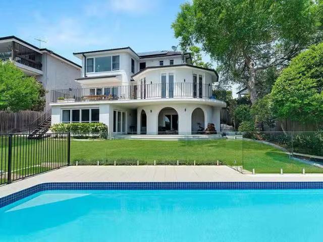 Nice 5 BR 42 Narani Crescent, Northbridge, NSW 2063