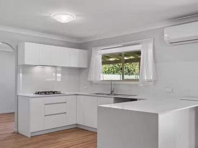 Charming 5 BR 6 Skinner Avenue, WELLINGTON POINT, QLD 4160 H.