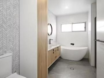 Cheap 5 BR 92 Iberia Street, PADSTOW House for rent Listed by.