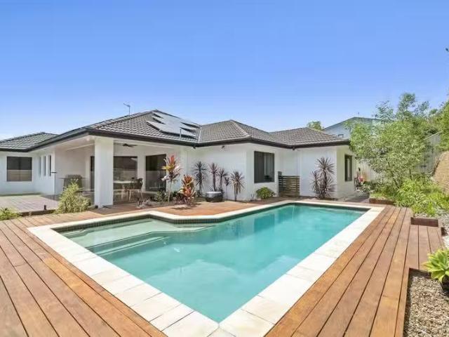 For Rent! 5 BR 15 Possumwood Place, Reedy Creek, QLD 4227 Ho.