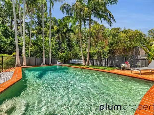 Deal! 5 BR 265 Chapel Hill Road, Chapel Hill, QLD 4069