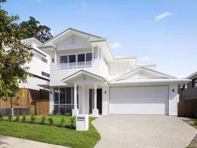 Unique 5 BR 34 Songbird Street, Oxley, QLD 4075