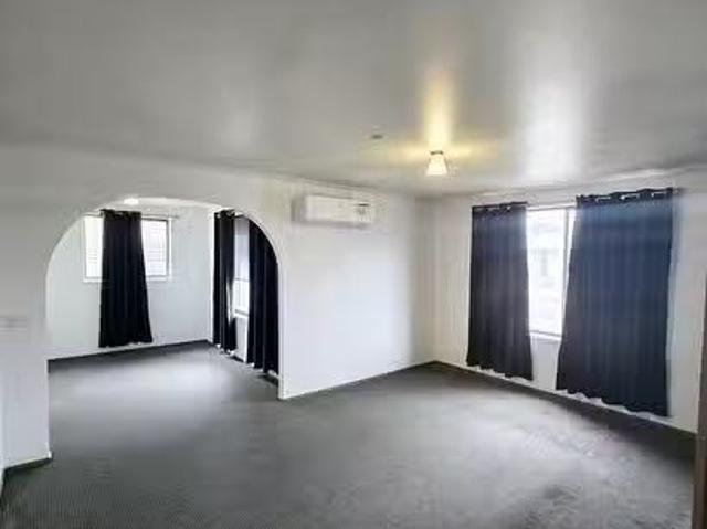 Unique 5 Celtic Place, Gagebrook, TAS 7030