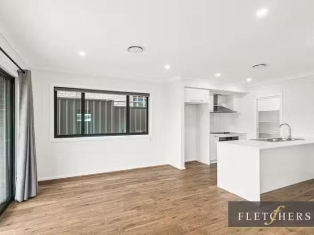For Rent! 5 Dolly Circuit, Calderwood NSW 2527 House For Lease