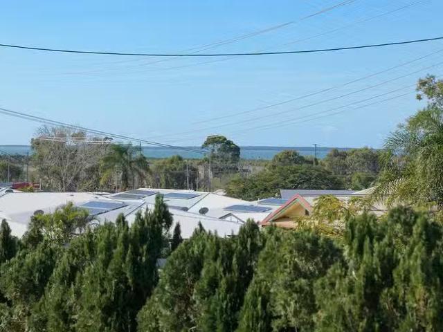 For Rent! 5 Elizabeth Street, South Gladstone, QLD 4680