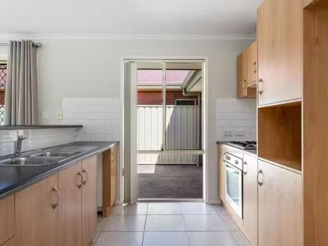 For Rent! 5 Greenvale Crescent, Burton, SA 5110