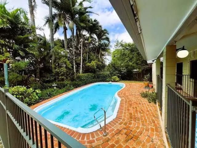 Nice 5 Kerryanne Close, Smithfield, QLD 4878