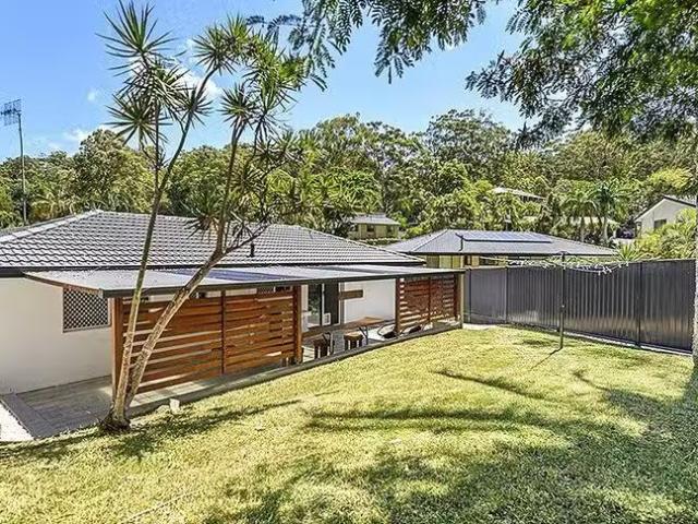 Deal! 5 Lucania Street, Currumbin Waters, QLD 4223