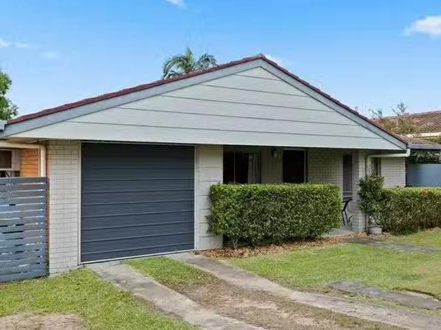 Deal! 5 Masthead Street, Jamboree Heights, QLD 4074