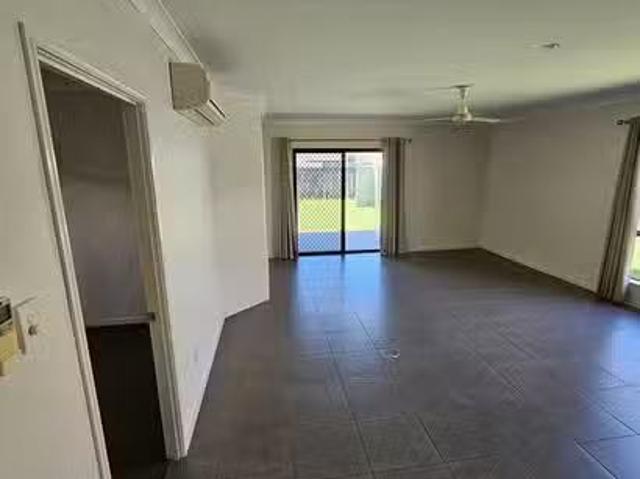 Unique 5 Seton Street, Trinity Park, QLD 4879