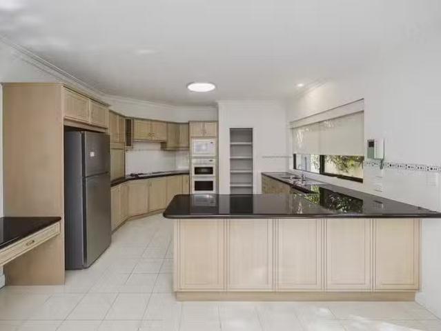 Cozy 6/101 Bindaring Parade, Claremont, WA 6010