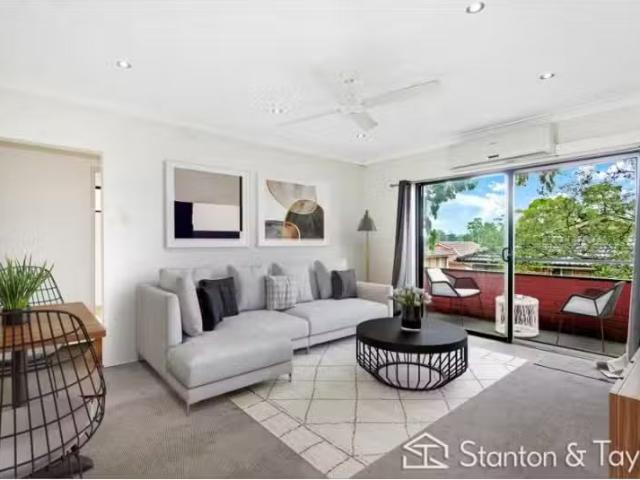Cozy 6/1 Thurston Street, Penrith Apartment for rent Listed b.