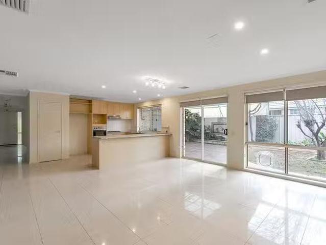 Just in! 62 Dumfries Avenue, Northgate, SA 5085