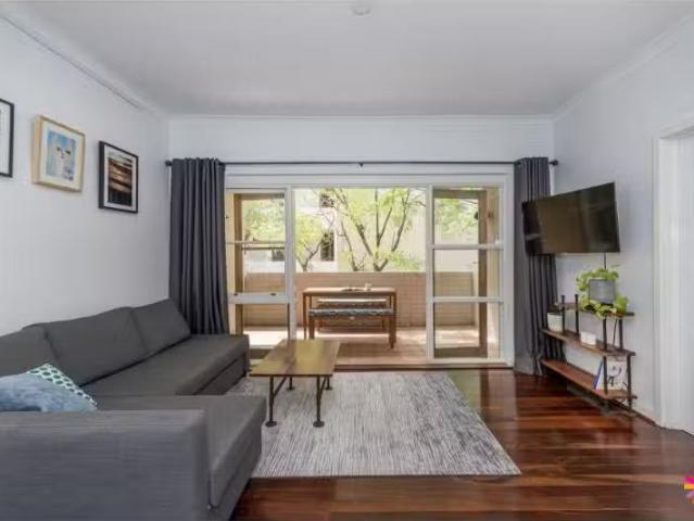 Cheap 6/37 Mill Point Rd, South Perth Apartment for rent List.