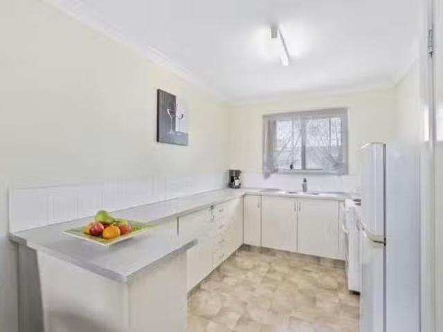 Unique 6/39 Middle Street, Labrador, QLD 4215