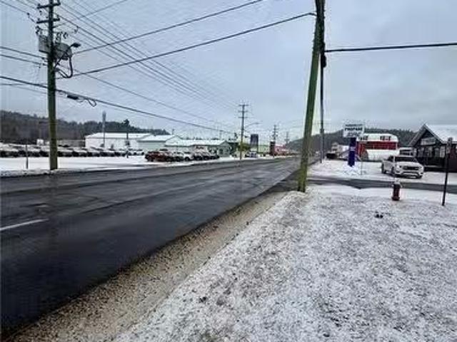 Rental! 630 632 Rothesay Ave, Saint John, NB, E2H 2H3 vacant.