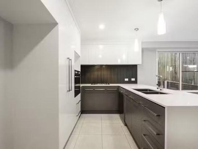 Cheap 6/47 Gostwyck Street, Newtown, QLD 4350