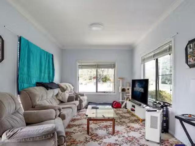 New 64 Matthews Square, Ingleburn, NSW 2565