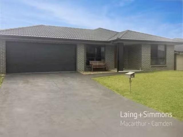 New 65 Heritage Heights Circuit, St Helens Park House for rent.