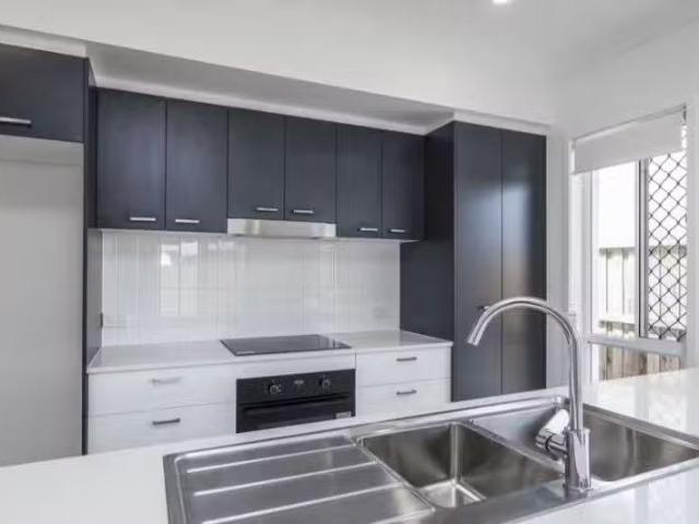 Cheap 66 Alesana Drive, BELLBIRD PARK, QLD 4300 House for Rent