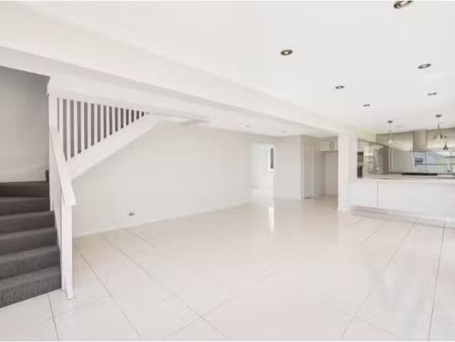 Cozy 68 Waratah Avenue, Charlestown House for rent Listed by.
