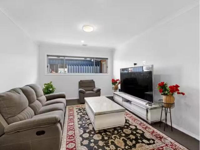 Nice 694 Shaw Street, SPRINGDALE HEIGHTS House for rent Liste.