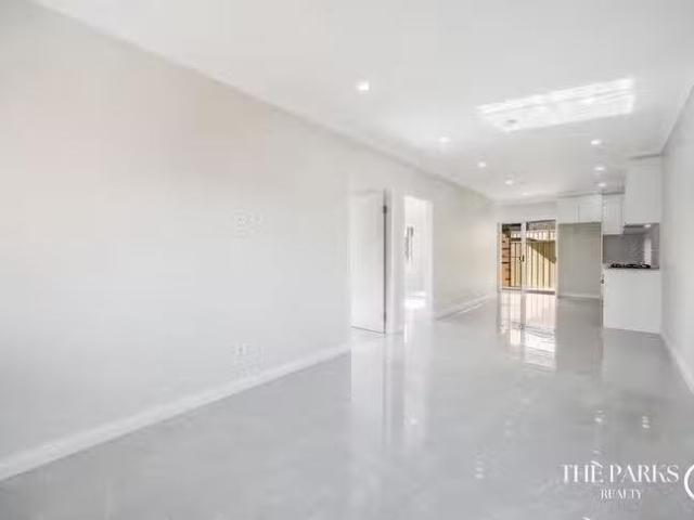 Cheap 69A Nineveh Crescent, Greenfield Park, NSW 2176