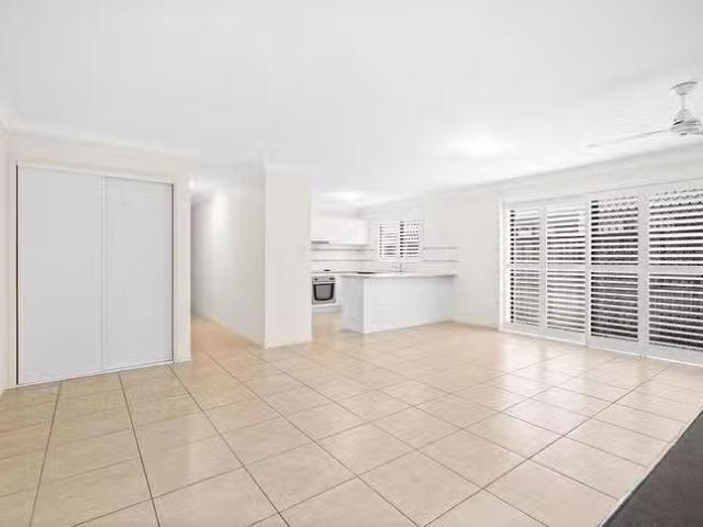Deal! 6 Tallis Street, Wakerley, QLD 4154