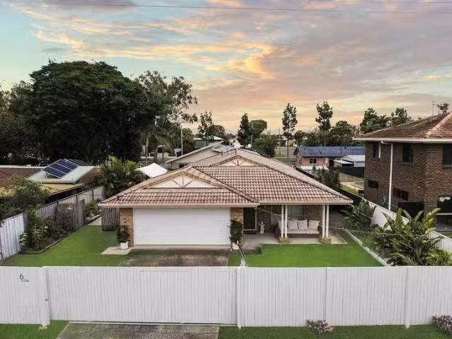 For Rent! 6 Alpinia Avenue, Banksia Beach, QLD 4507