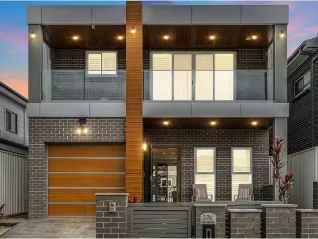 Rental! 6 BR 226 William Street, Yagoona House for rent Liste.