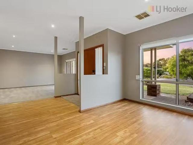 Rental! 6 Cambridge Place, Clovelly Park, SA 5042