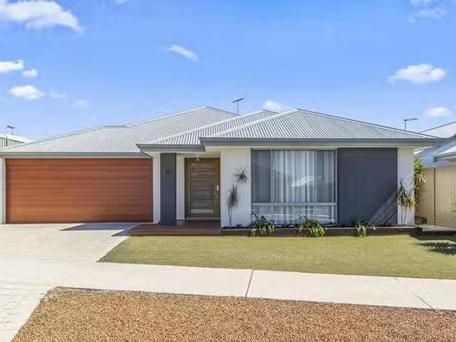 For Rent! 6 Carmine Street, Eglinton, WA 6034