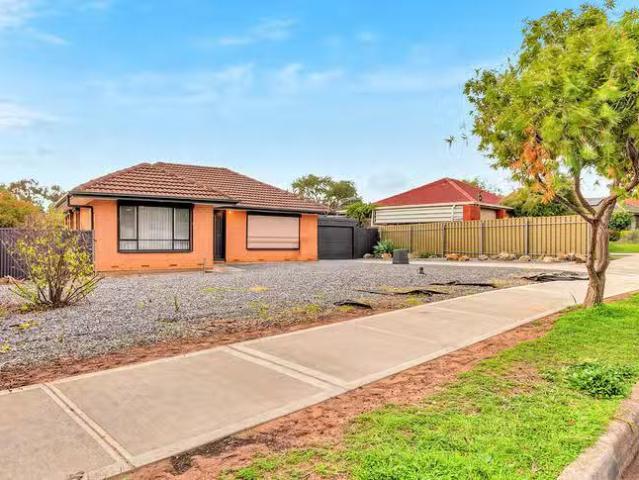 Just in! 6 Corroboree Road, Modbury North, SA 5092