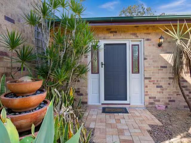 For Rent! 6 Deebing Creek Road, Yamanto, QLD 4305