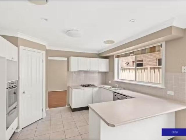 Nice 6 Dilkera Avenue, VALENTINE House for rent Listed by Nis.