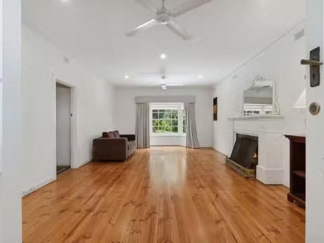 Cozy 6 Elderslie Avenue, Fitzroy, SA 5082