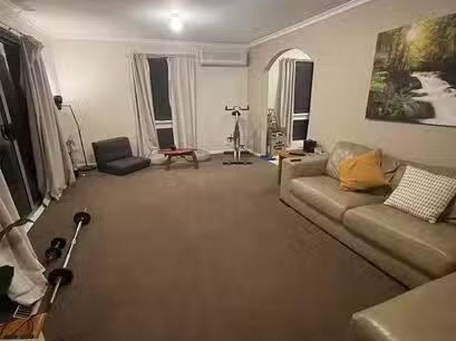 Rental! 6 Fimister Circuit, Kambah, ACT 2902