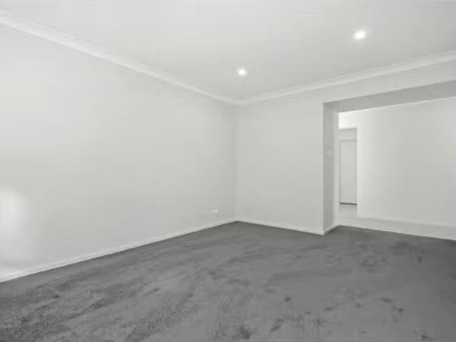 Just in! 6 Ginger Street, Woongarrah House for rent Listed by.