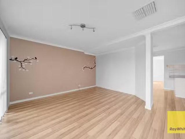 Deal! 6 Indus Court, Beechboro, WA 6063