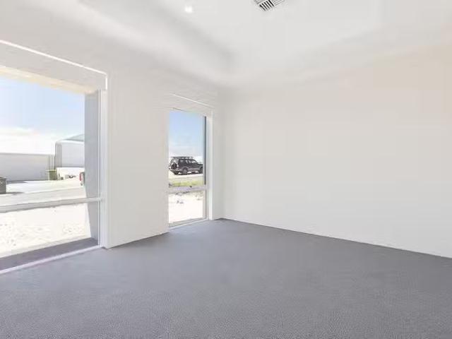 New 6 Mayflower Avenue, Alkimos, WA 6038