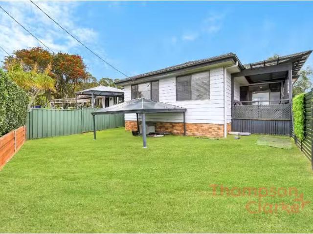 Deal! 6 Metford Road, Tenambit House for rent Listed by Ella.