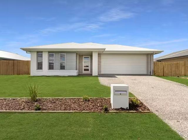 Rental! 6 North Lakes Circuit, Burrum Heads, QLD 4659
